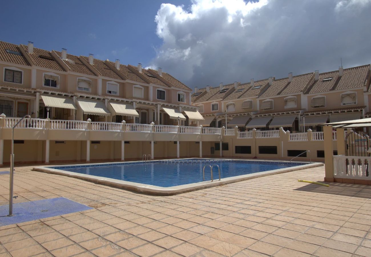 Townhouse in santa pola - The Space - Familly and pool 