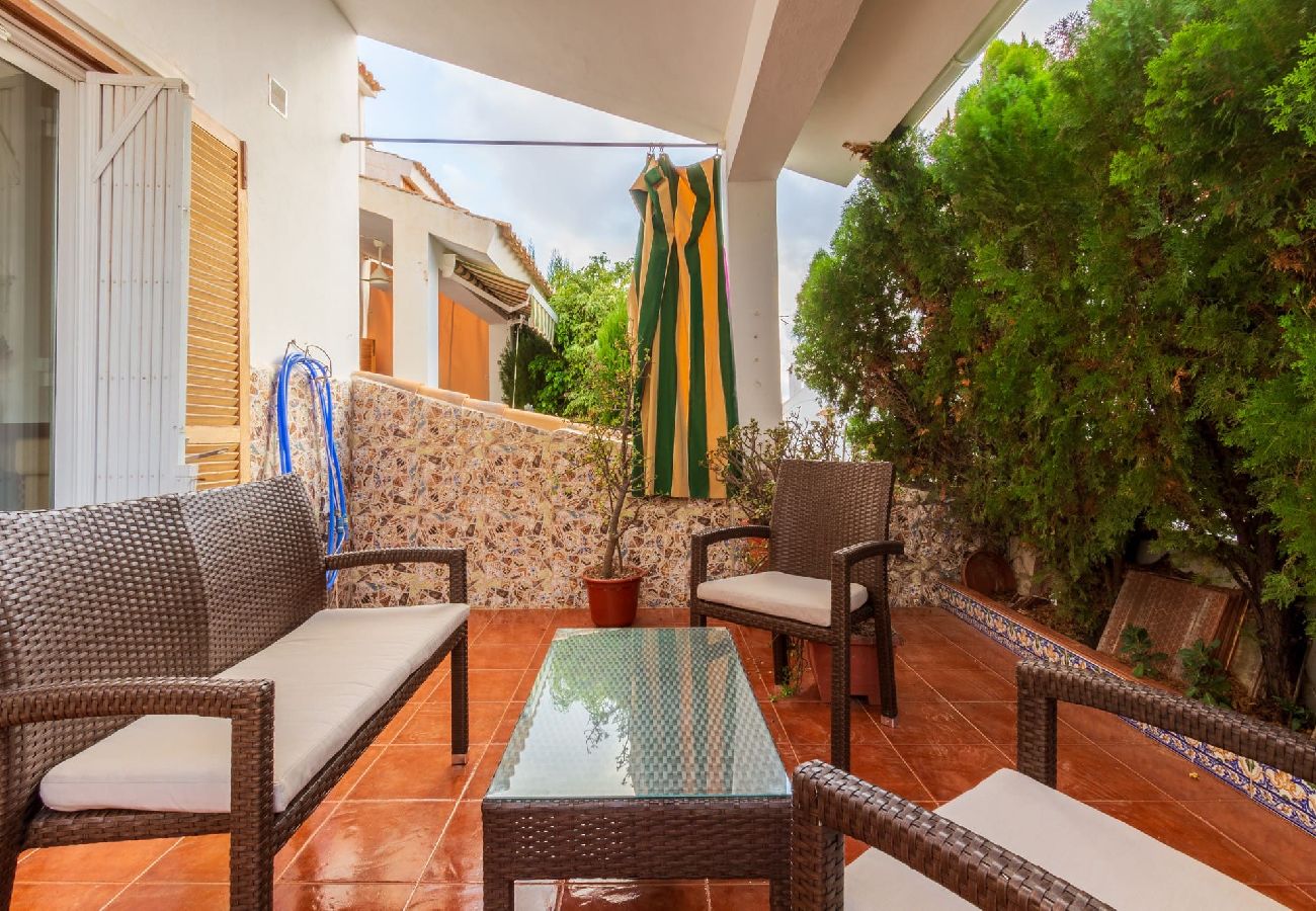 Townhouse in Gran Alacant - The Small Village - Pool and Relax 