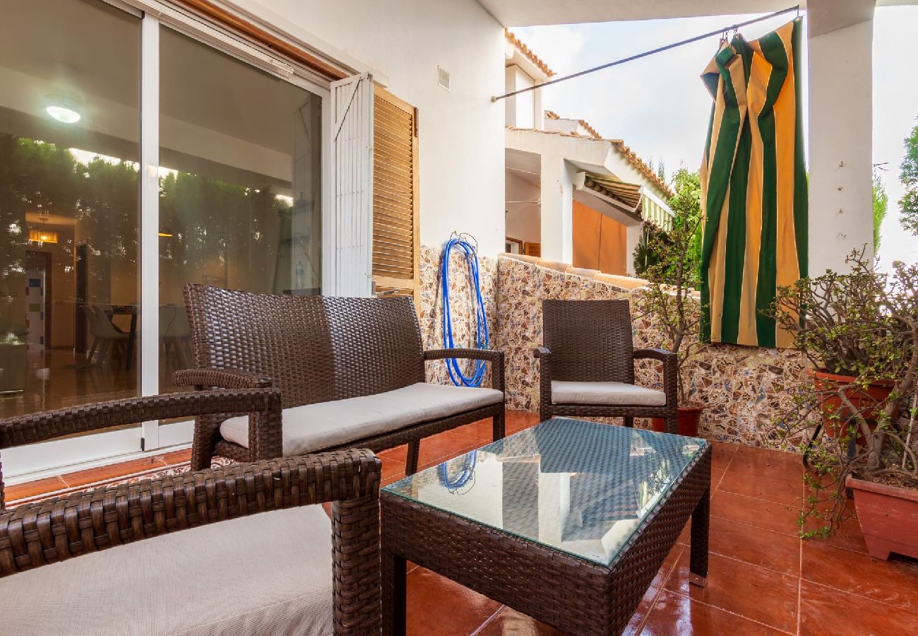 Townhouse in Gran Alacant - The Small Village - Pool and Relax 