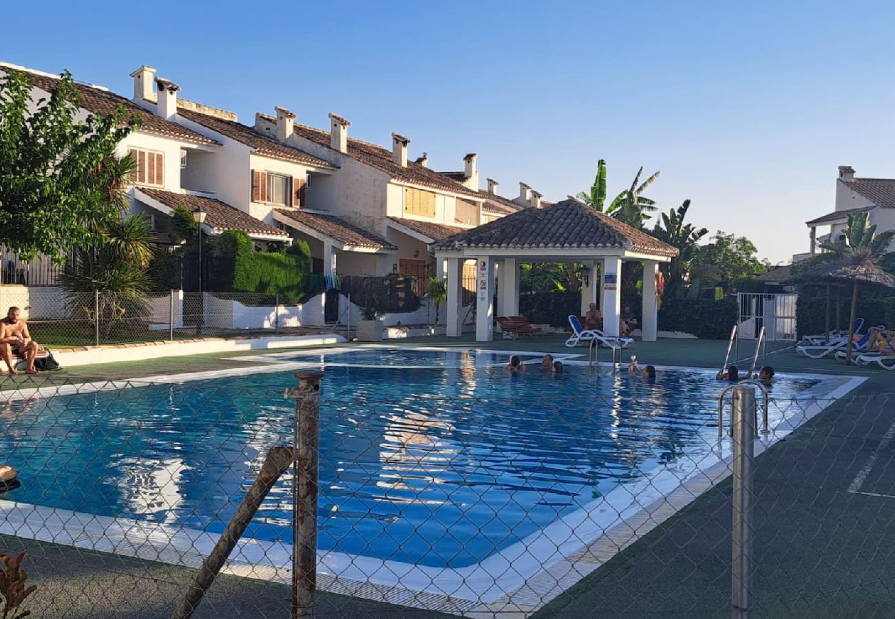 Townhouse in Gran Alacant - The Small Village - Pool and Relax 