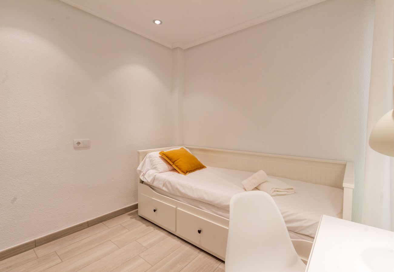 Apartment in santa pola - Piso en el centro cerca de la playa y aeropuerto
