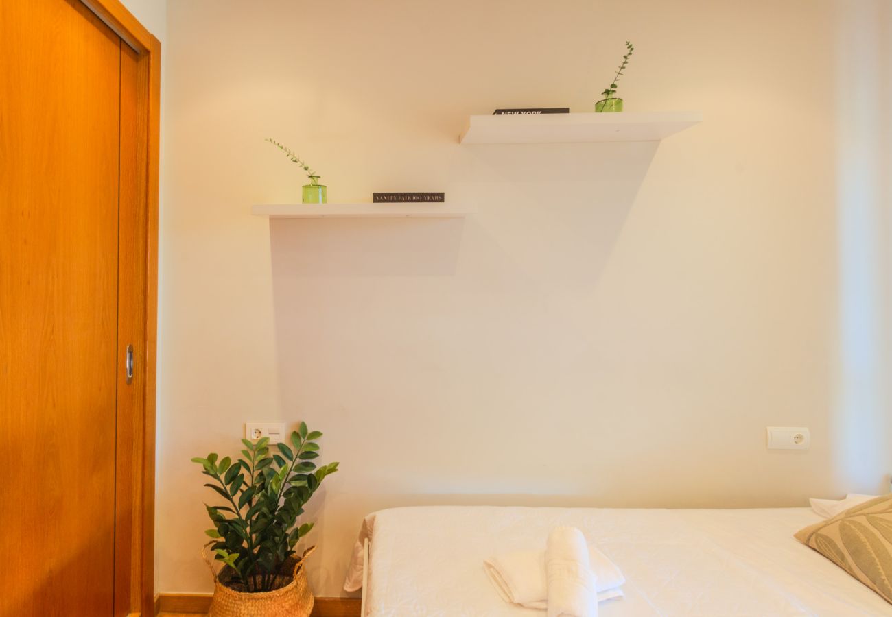 Apartment in santa pola - Urbanización con piscina cerca aeropuerto