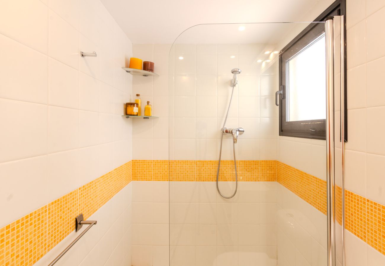 Apartment in santa pola - Urbanización con piscina cerca aeropuerto