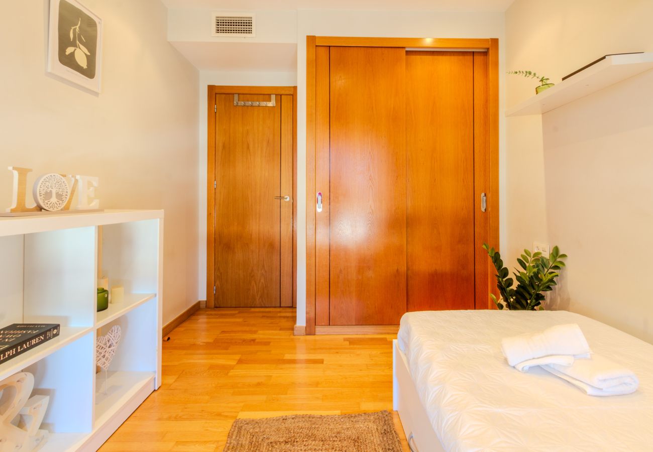 Apartment in santa pola - Urbanización con piscina cerca aeropuerto