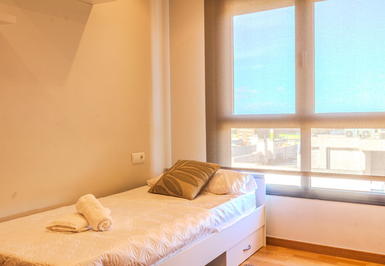 Apartment in santa pola - Urbanización con piscina cerca aeropuerto