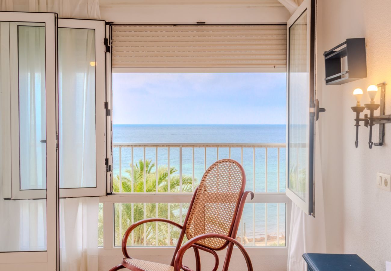 Apartment in santa pola - Primera linea de playa cerca de Alicante