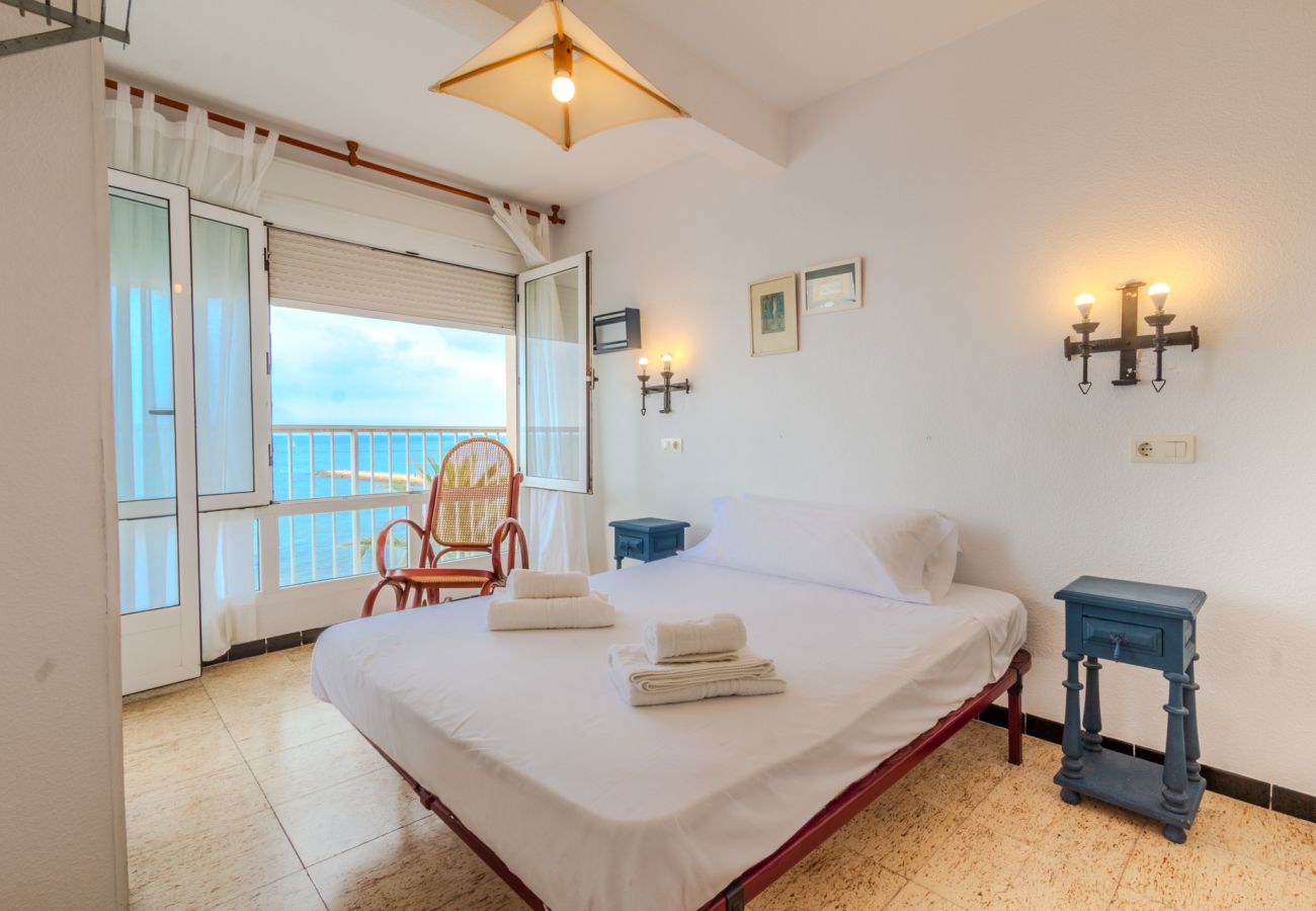 Apartment in santa pola - Primera linea de playa cerca de Alicante