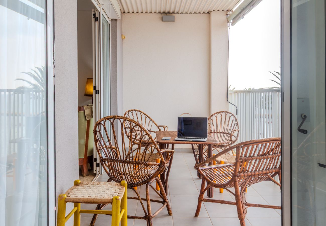 Apartment in santa pola - Primera linea de playa cerca de Alicante