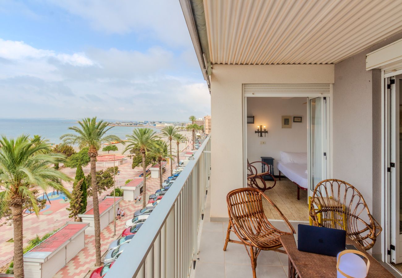 Apartment in santa pola - Primera linea de playa cerca de Alicante