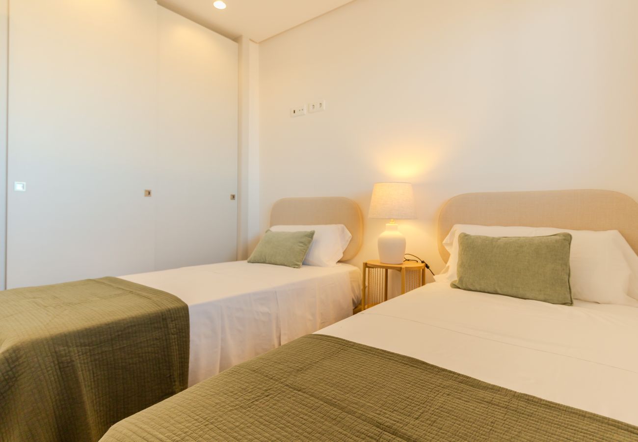 Apartment in santa pola - Moderno piso frente al mar (+11 días temporada)