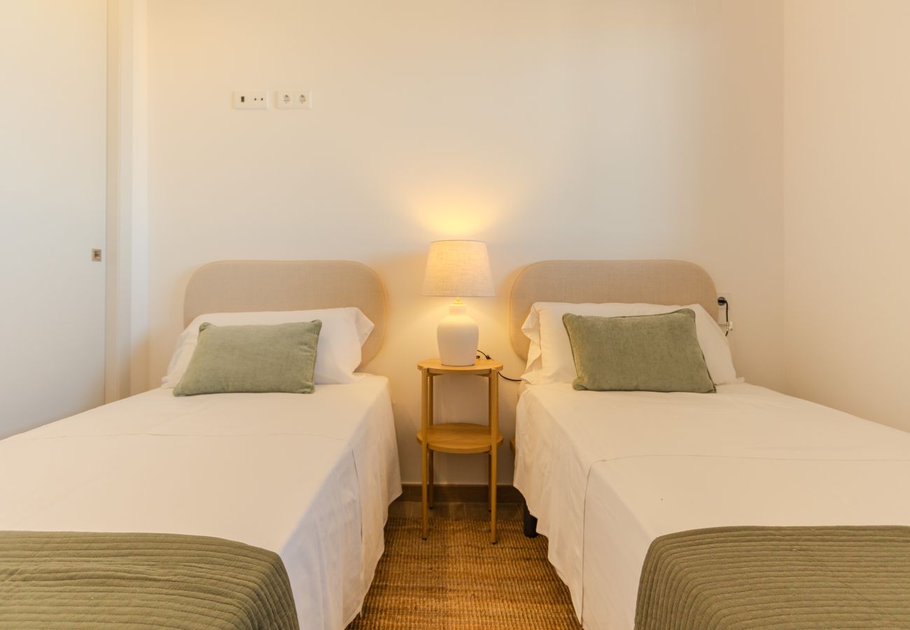 Apartment in santa pola - Moderno piso frente al mar (+11 días temporada)