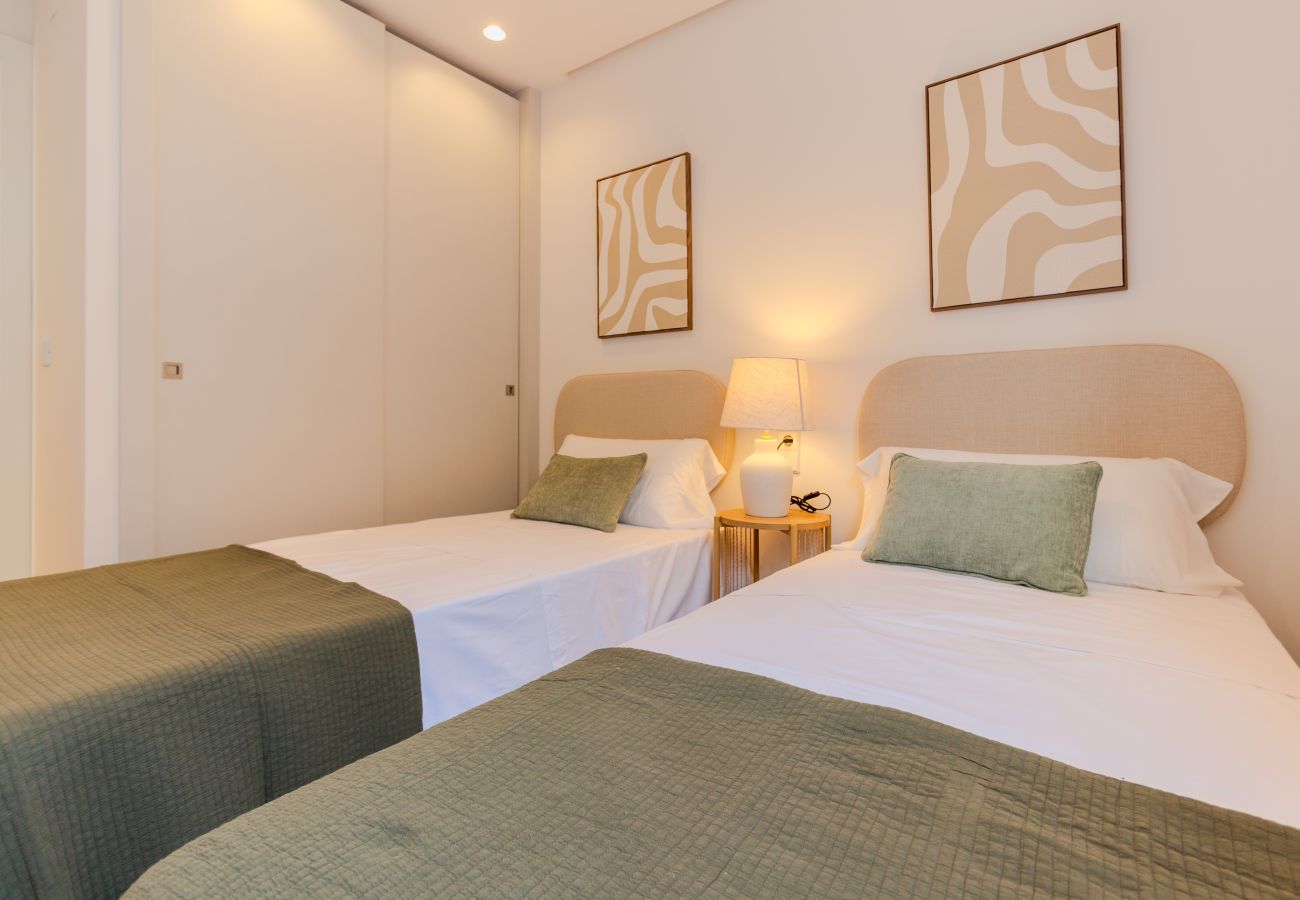 Apartment in santa pola - Moderno piso frente al mar (+11 días temporada)