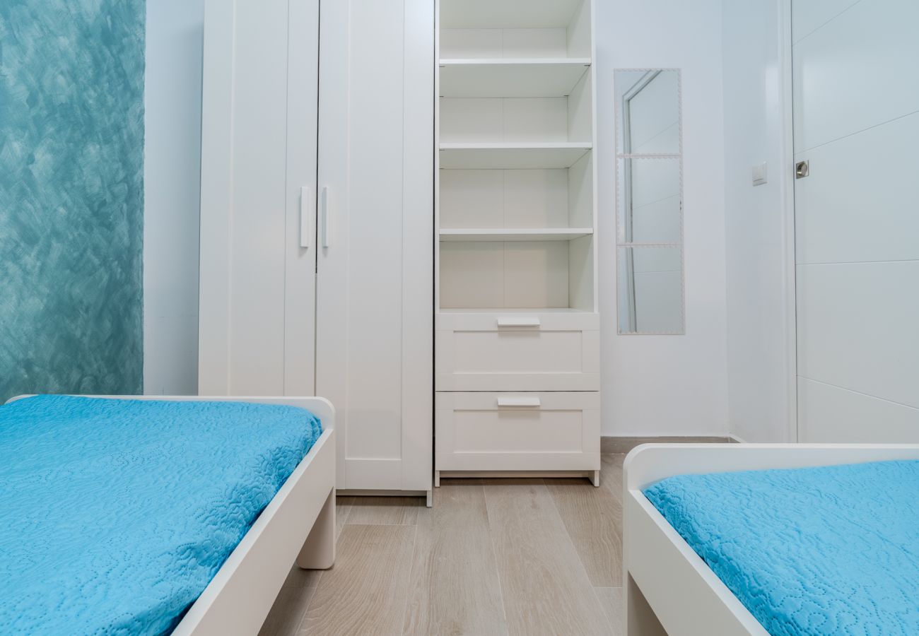 Apartment in santa pola - Modern Apartment by the New Harbour