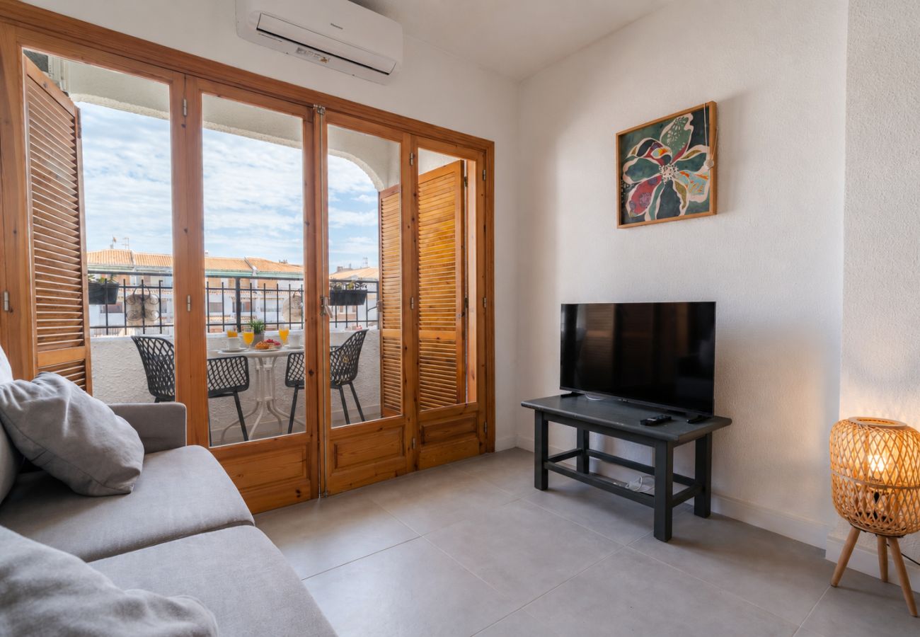 Apartment in santa pola - Family Escape in Paraíso Residential Complex