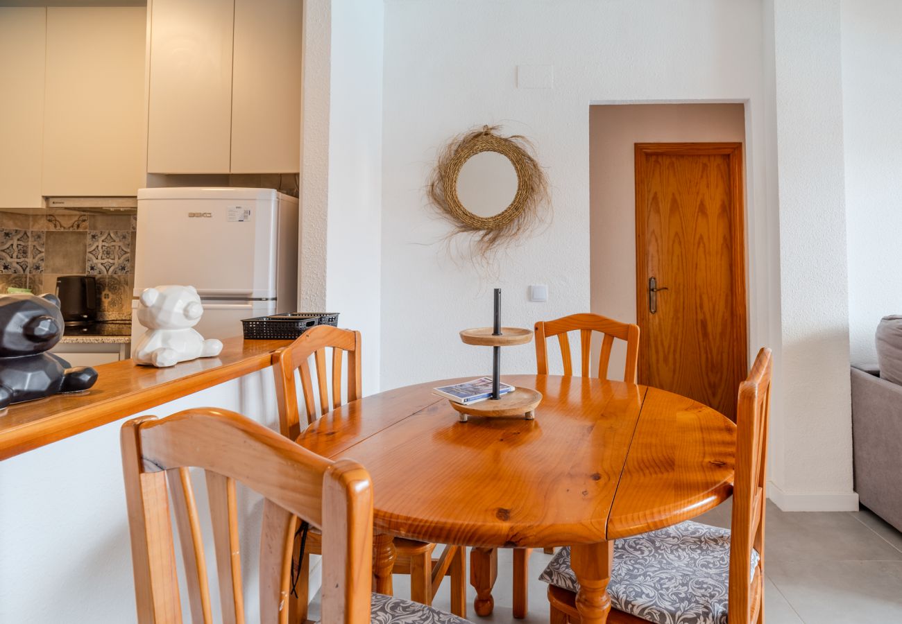 Apartment in santa pola - Family Escape in Paraíso Residential Complex