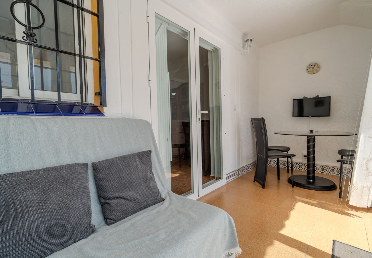 Apartament w Gran Alacant - Casa Jícara - urbanización con piscina by Domidai 