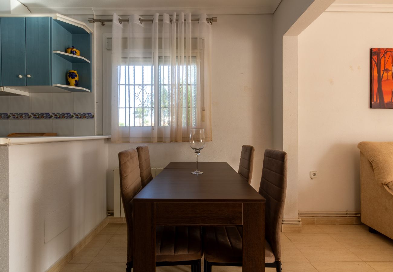 Townhouse w Gran Alacant - Bungalow en Gran Alacant con Piscina, Terraza y Aparcamiento