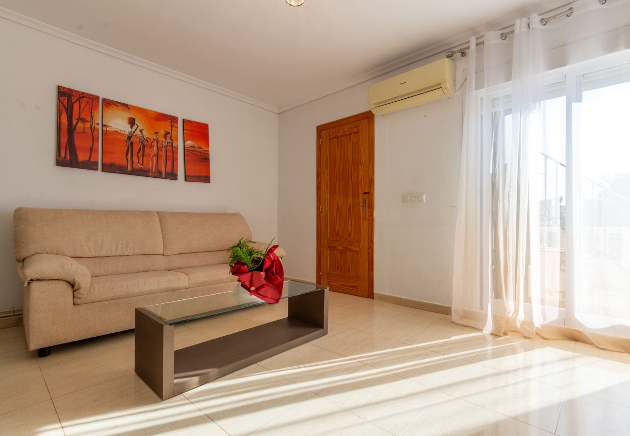 Townhouse w Gran Alacant - Bungalow en Gran Alacant con Piscina, Terraza y Aparcamiento