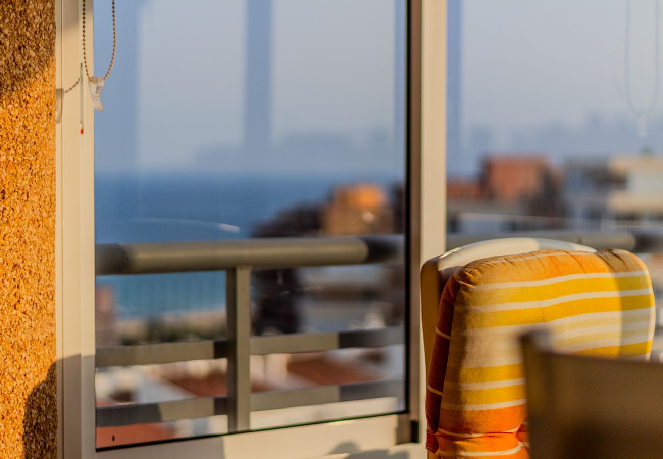 Apartament w Arenales del Sol - Arenales Beach + pool near airport