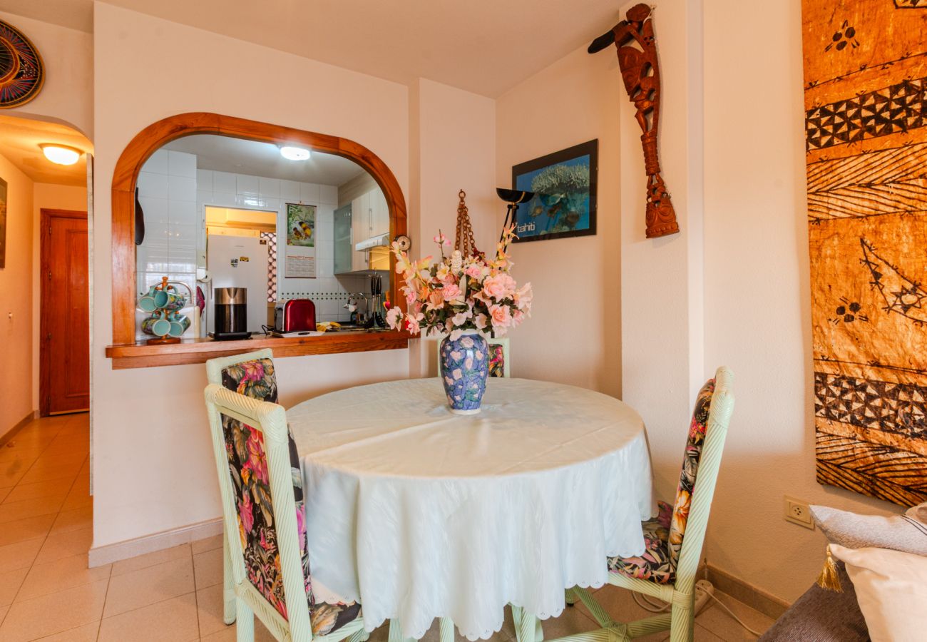Apartament w Arenales del Sol - Arenales Beach + pool near airport