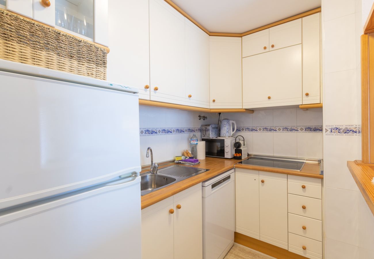 Apartament w Arenales del Sol - 3 Vistas Suite | Sunrise, Sea & Mountain Views